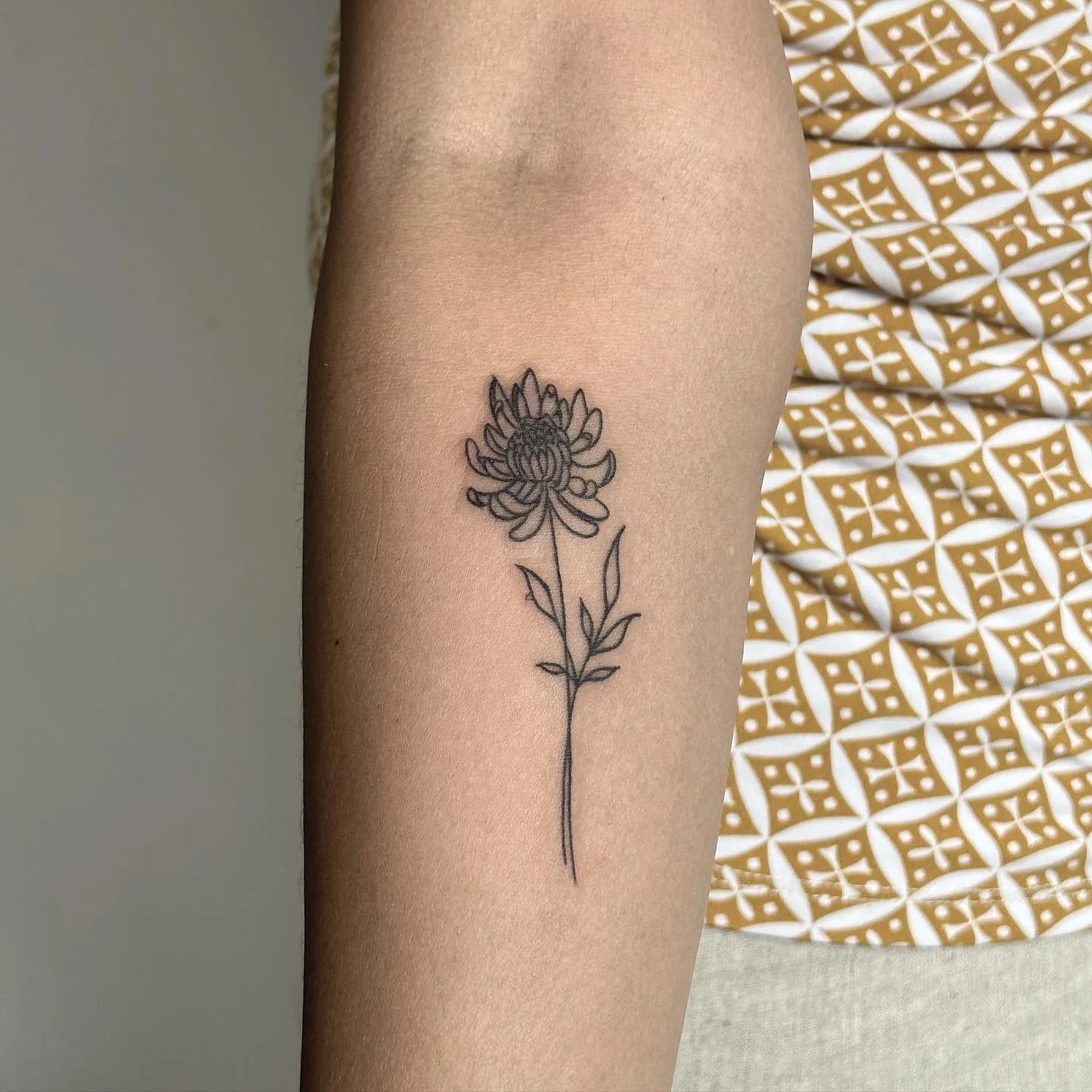 Small Arms Flower